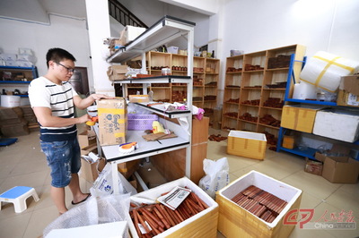 跨境電商 中越貿(mào)易往來的新引擎與商品批發(fā)轉(zhuǎn)型的催化劑